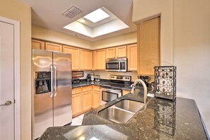 Interior - Extended AZ Getaway w/ Community Amenities! (Peoria)