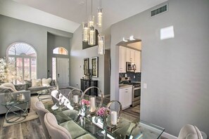House (3 Bedrooms) | Interior - Spacious and Updated Resort Home on Golf Course! (Mesa)