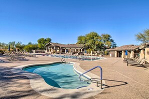 House (3 Bedrooms) | Interior - Spacious and Updated Resort Home on Golf Course! (Mesa)