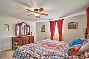 Interior - Walk to Gulf: Home w/ Boat Dock in Hudson! (Hudson)