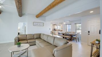 Nhà (3 Bedrooms) | Nội thất