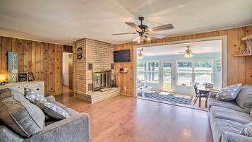 Cottage (3 Bedrooms) | Interior