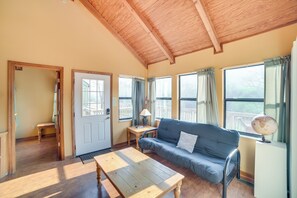 House (2 Bedrooms) | Interior - Rustic Reliance Cabin: Fly Fish the Hiwassee River (Reliance)