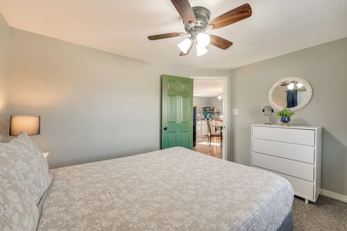 Omaha Apartment 3 Mi to Cricket Creek Marina!