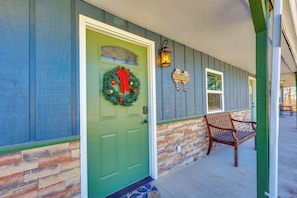 Apartment (2 Bedrooms) | Interior - Omaha Apartment 3 Mi to Cricket Creek Marina! (Omaha)