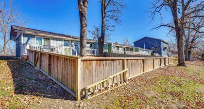 Omaha Apartment 3 Mi to Cricket Creek Marina!