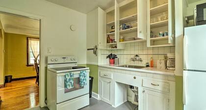 Cozy Duplex: Half Mi to Magic Bag & Woodward Ave!