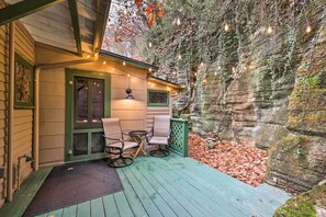 Cottage (1 Bedroom) | Interior - Cozy Eureka Springs Cottage, Walk to Dtwn! (Eureka Springs)