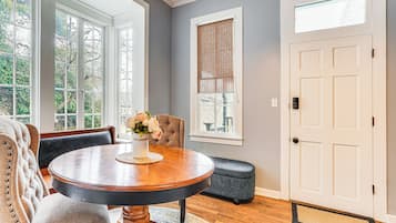 Cottage (1 Bedroom) | Interior