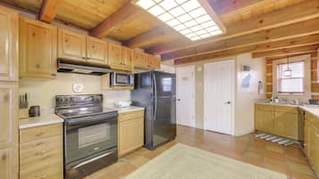 House (1 Bedroom) | Interior