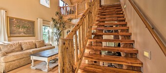 < 2 Mi to Hikes & Shops: Show Low Home w/ Deck