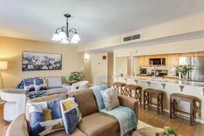 Interior - Walkable Tucson Retreat w/ Pool + Fire Pit! (Tucson)