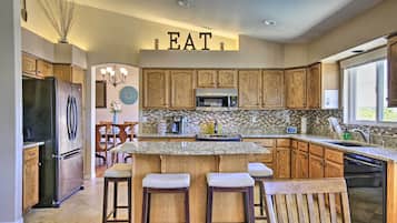 Rumah (4 Bedrooms) | Interior
