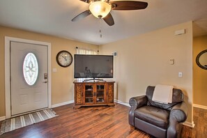 Cottage (2 Bedrooms) | Interior