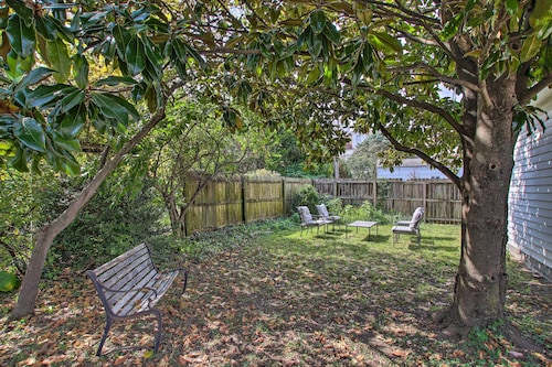 Cottage w/ Yard, Walk to Historic Attractions