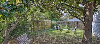 Cottage w/ Yard, Walk to Historic Attractions