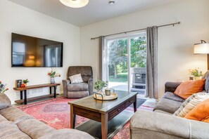 House (3 Bedrooms) | Interior - Mankato Getaway w/ Game Room & Salt Water Hot Tub! (Mankato)