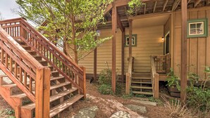 Exterior - Spacious Trillium Townhome: Golf, Hike, Ski! (Cashiers)