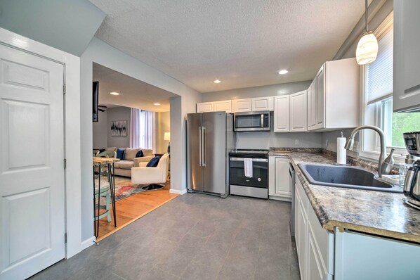 Rumah (4 Bedrooms) | Interior