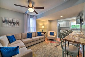 Rumah (4 Bedrooms) | Bagian depan properti