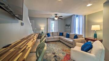 House (4 Bedrooms) | Interior