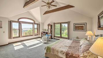 House (3 Bedrooms) | 3 bedrooms, laptop workspace, iron/ironing board, bed sheets