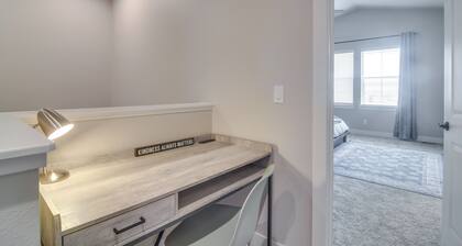 Cozy Colorado Home w/ Putting Green Near Loveland!