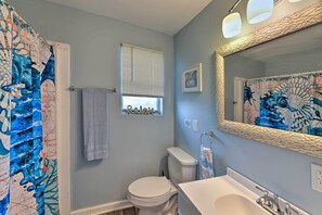 Hus (4 Bedrooms) | Bad | Dusj