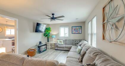 Luxe 'cozy Crab Shack' w/ Porch in Indian Beach!
