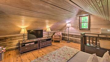 House (1 Bedroom) | Interior