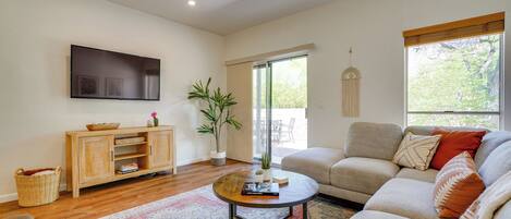 Apartment (3 Bedrooms) | Front of property