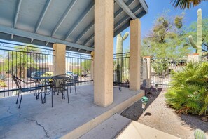 Interior - Tucson Foothills Oasis Near Hiking Trails! (Tucson)