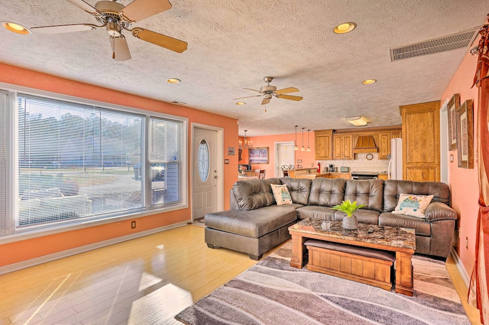 Prince George Getaway Near Historic Sites! - DeWitt, VA