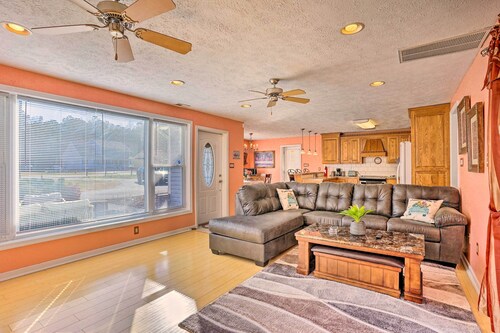 Prince George Getaway Near Historic Sites!