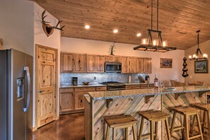 House (3 Bedrooms) | Interior - Stunning Home w/ Fire Pit, 11 Mi to Mt Yale! (Buena Vista)