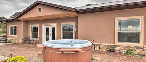 House (3 Bedrooms) | Terrace/patio