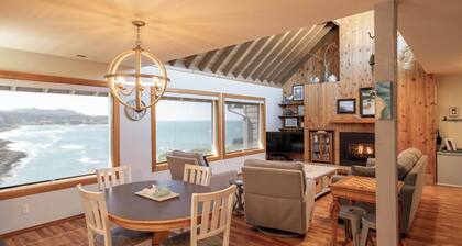 Idyllic Coastal Haven - Whale Watch in Depoe Bay!