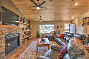 House (3 Bedrooms) | Interior