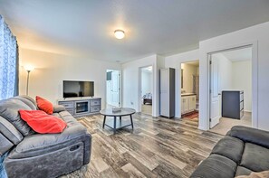 TV - Modern Prescott Valley Home on 2 Acres! (Prescott Valley)