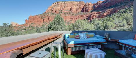 Apartment (0 Bedroom) | Interior