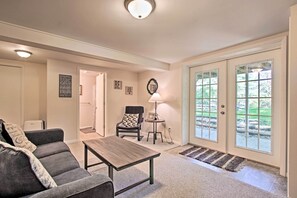 Cottage (2 Bedrooms) | Interior