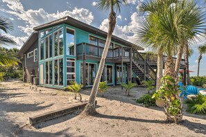 House (3 Bedrooms) | Interior - Beachfront Home on Gulf of Mexico w/ Indoor Pool (Englewood)