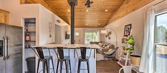 1 Mi to Hiking: Chic Show Low Escape w/ Fire Pit!