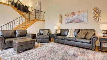 Rumah (4 Bedrooms) | Interior