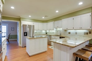 Interior - Luxe Home w/ Private Pool & Game Room in Vinita (Vinita)