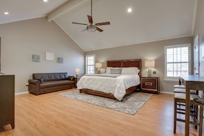Interior - Luxe Home w/ Private Pool & Game Room in Vinita (Vinita)