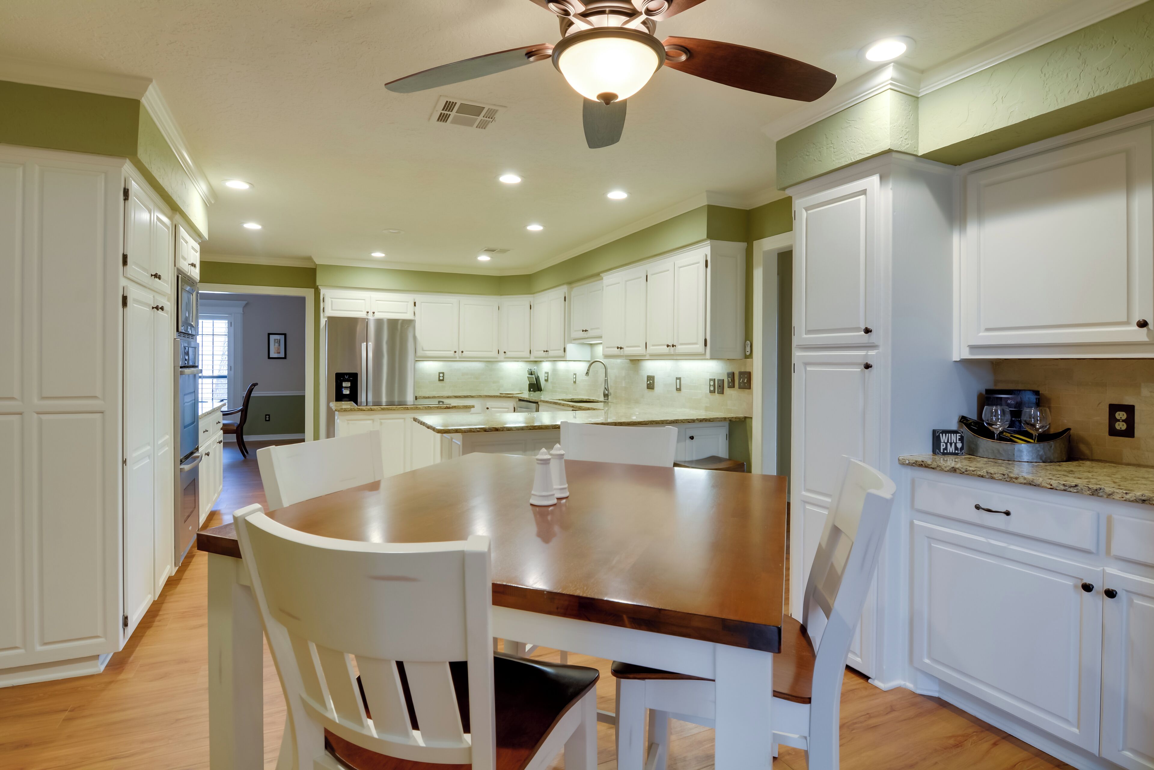House (4 Bedrooms) | Interior