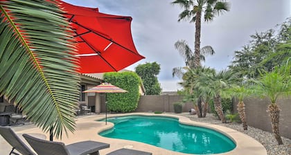 Spacious Surprise Home: 6 Mi to Wildlife World Zoo