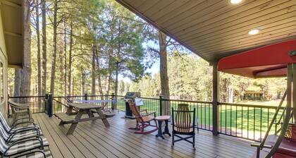 Dog-friendly Home on Pinetop Lakes Course!