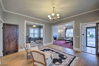 Historic Noblesville Home: Walk to Downtown Shops!